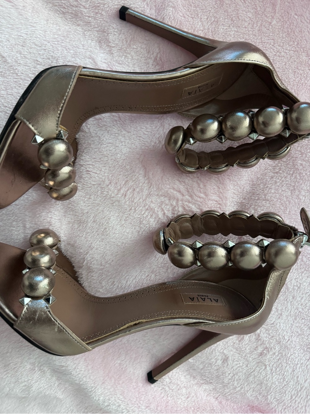 Alaïa *Rare* Bombe Rose Gold Pumps | Excellent Condition - Picture 9 of 14